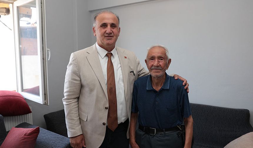 Başkan Kaya'dan şehit babalarına anlamlı ziyaret