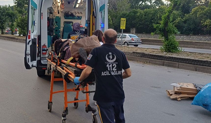Trafiğe kapalı yolda motosiklet yayaya çarptı