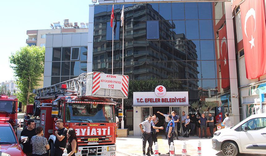 Efeler Belediyesi'nde yangın