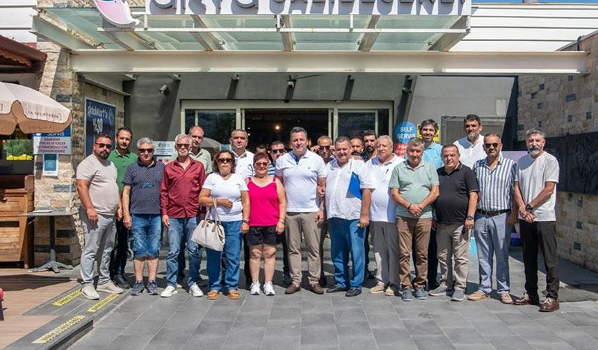 Başkan Vekili Demirtaş, muhtarlarla bir araya geldi