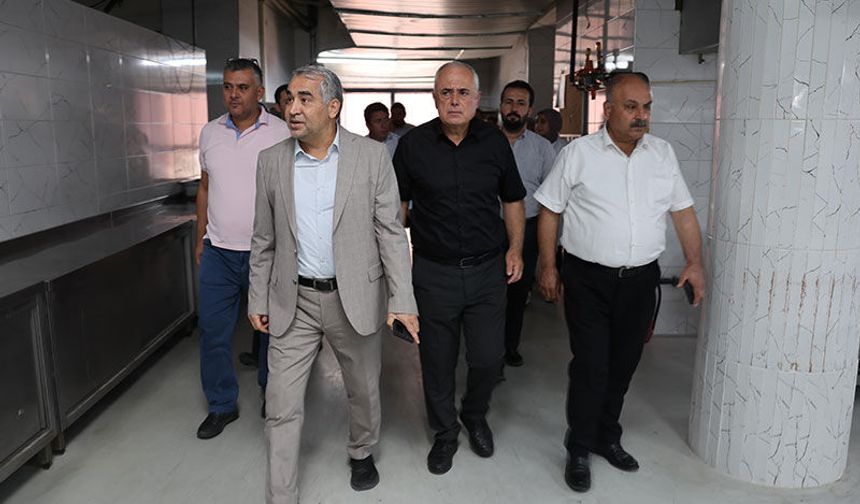 Rektör Kent, ADÜ Merkez Yemekhanesini inceledi