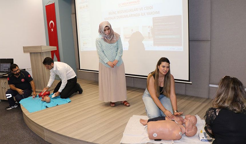 AYTO üyeleri ilk yardım eğitimi aldı