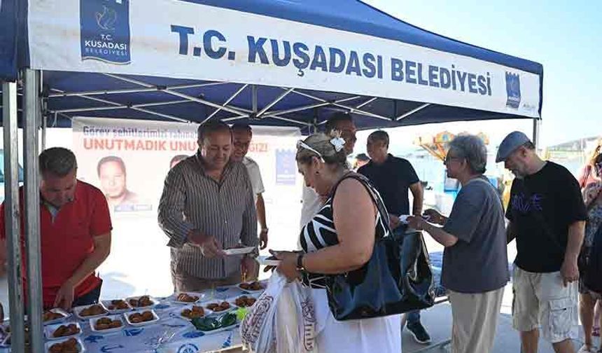 Kuşadası belediyesi görev şehitlerini unutmadı