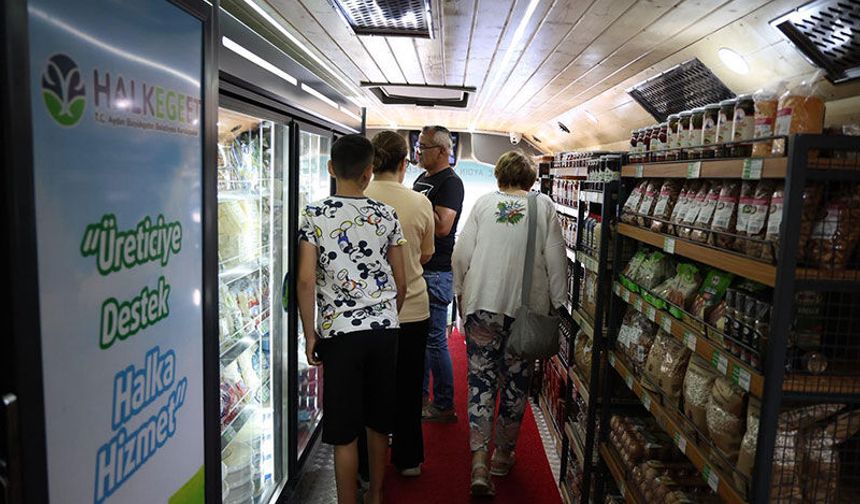 Mobil Halk Ege Et'e Buharkent’te yoğun ilgi