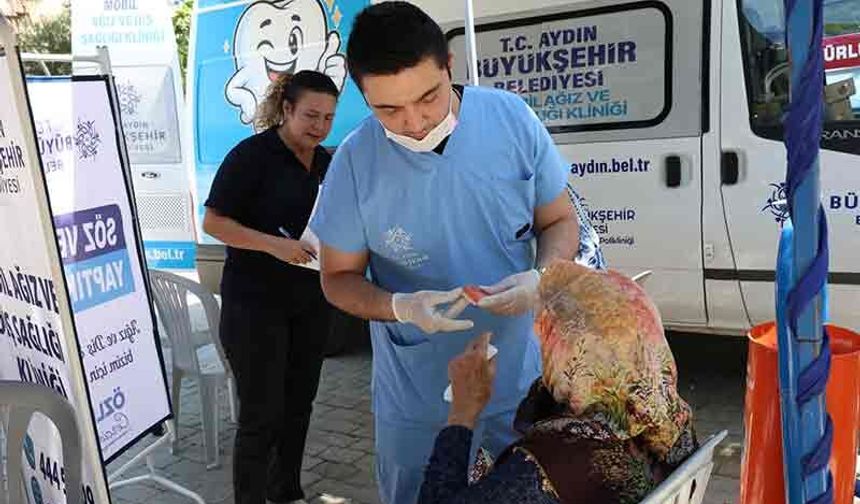 Mobil diş klinikleri üç ilçede vatandaşlarla buluştu