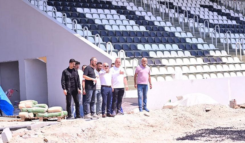Adnan Menderes Stadyumu'nun yapımı sürüyor
