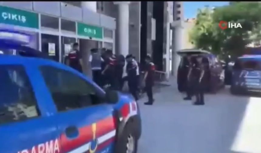 Avrupa'ya kaçamadan yakalandılar!
