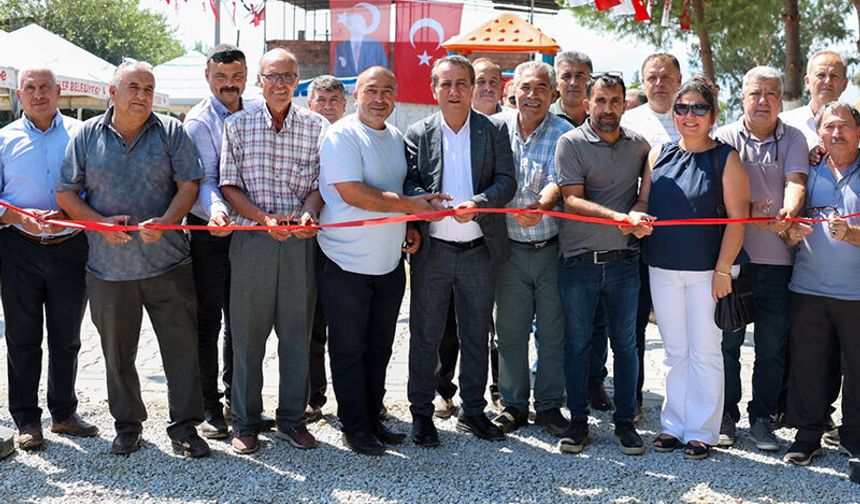 Başkan Yetişkin Pınardere’de vefa ile hizmeti buluşturdu