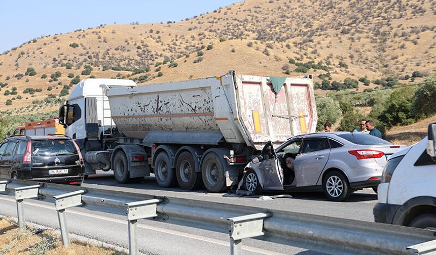 Aydın- Muğla yolunda can pazarı: Ekipler baba ve kızı için seferber oldu