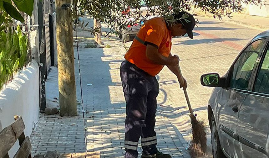 Efeler’de temizlik faaliyetleri aralıksız devam ediyor