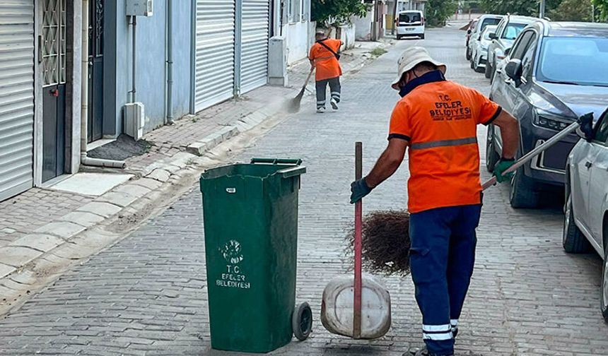 Efeler’de temizlik çalışmaları mahalle mahalle sürüyor