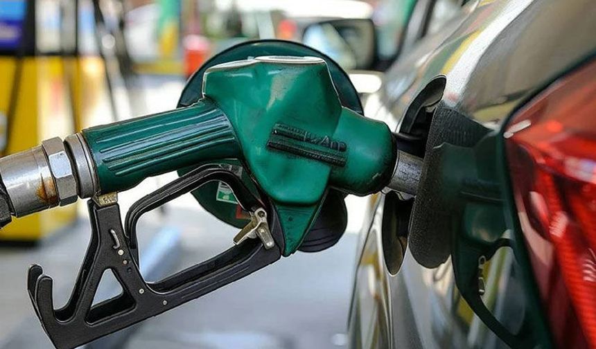Benzine zam geldi!