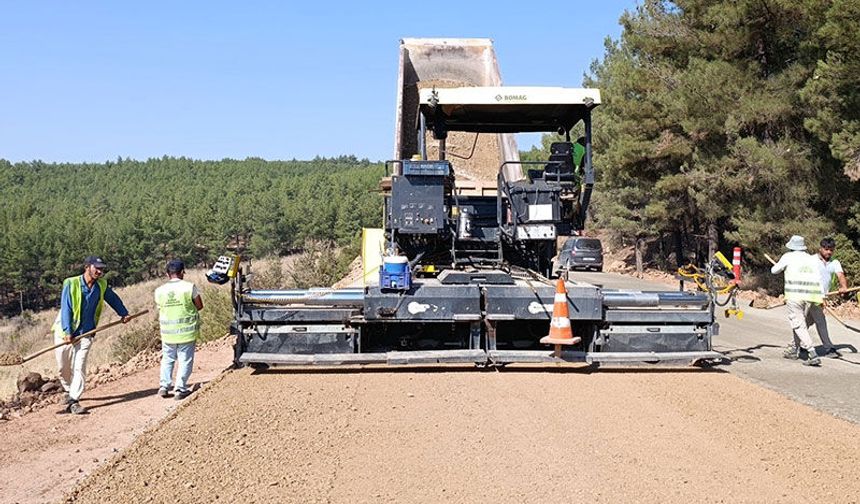 Büyükşehir'den 17 ilçede eş zamanlı yol seferberliği