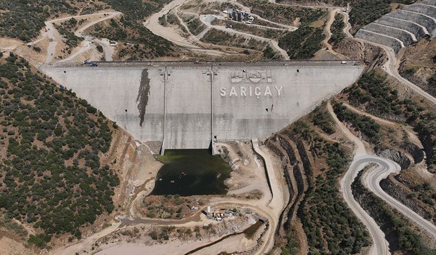 Sarıçay Barajı’nda çalışmalar hız kesmeden sürüyor