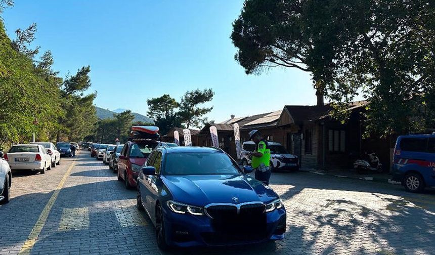 Güzelçamlı’da jandarmadan sürücülere alkol denetimi
