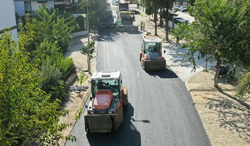 Başkan Çerçioğlu’nun çalışmalarıyla Efeler’in yolları yenileniyor