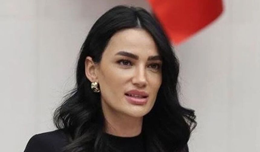Seda Sarıbaş'tan 30 Ağustos Zafer Bayramı mesajı