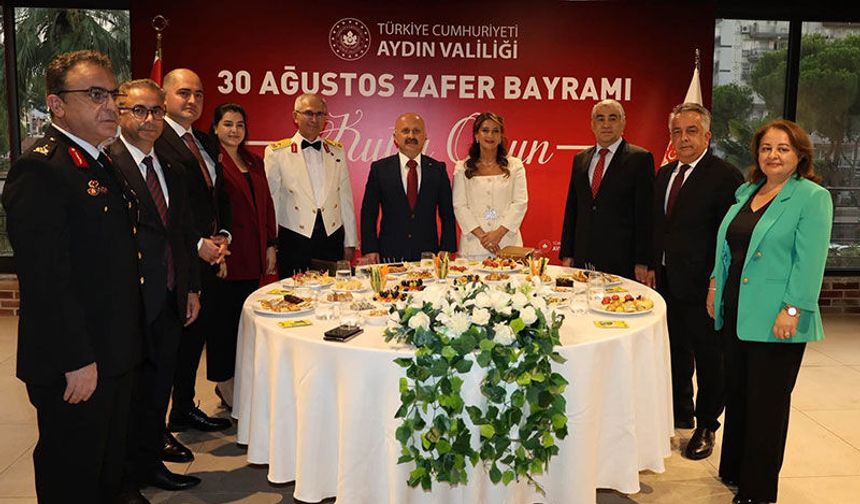 Aydın’da Zafer Bayramı resepsiyonu gerçekleştirildi