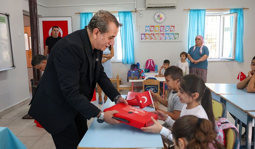 Başkan Yetişkin’den minik öğrencilere sürpriz