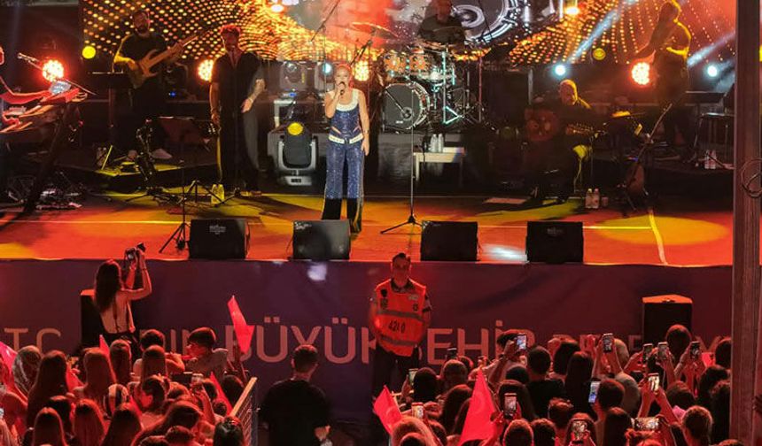 Buharkent’te coşkulu konser