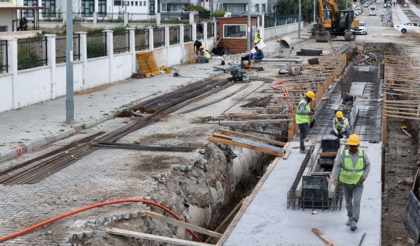 Büyükşehir'in Söke'de altyapı çalışmaları sürüyor