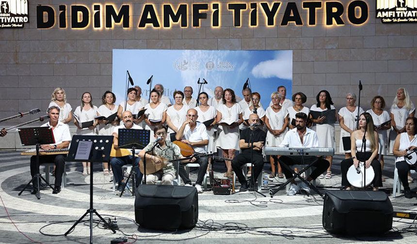 Didim’de farklı diller aynı duyguda buluştu