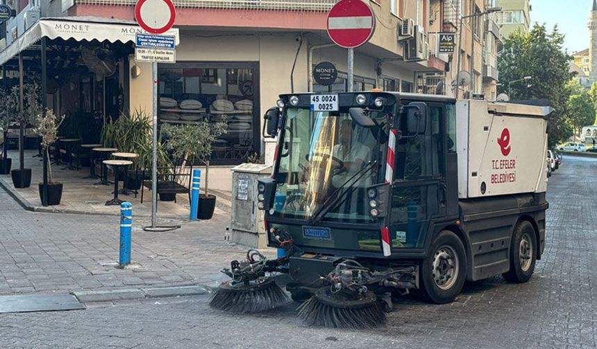 Efeler Belediyesi ekipleri temizlik çalışmalarını sürdürüyor