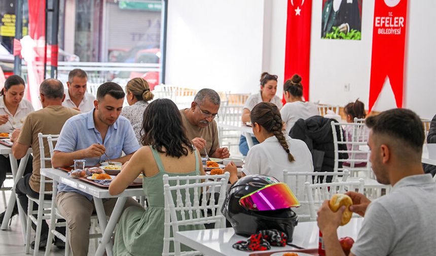 Efeler Kent Lokantası her gün yüzlerce vatandaşı ağırlıyor