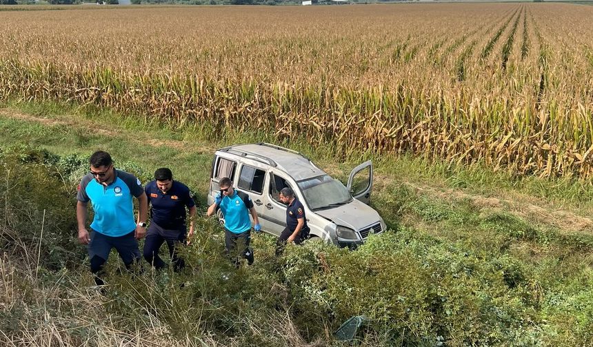 Aydın’da Tarlaya Uçan Araç Sabah Fark Edildi, İçinden Kimse Çıkmadı