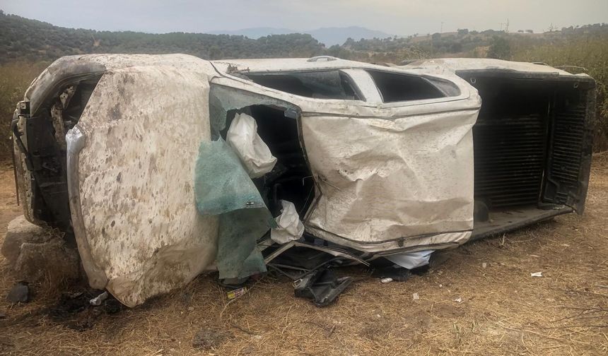 Karpuzlu’da Kamyonet Takla Attı: 3 Yaralı
