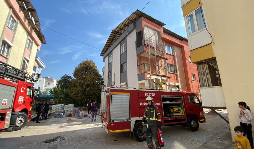 Nazilli’de Kaynak Kıvılcımları Balkonda Yangın Çıkardı