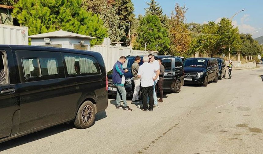 Kuşadası’nda turist taşıyan araçlara sıkı denetim