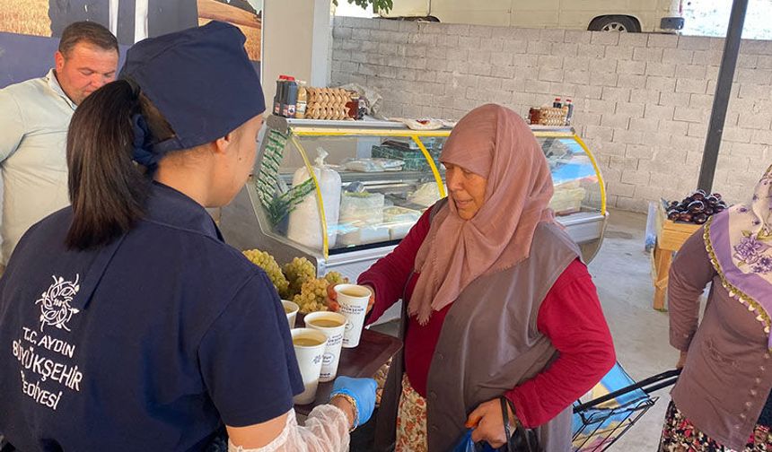 Aydın’da pazar yerlerinde sıcak çorba ikramı başladı