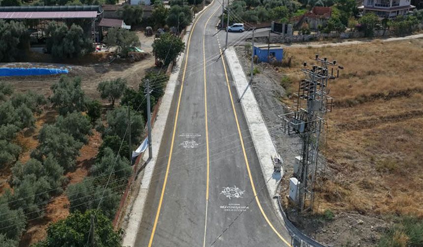 Efeler’de yol yapım çalışmaları devam ediyor