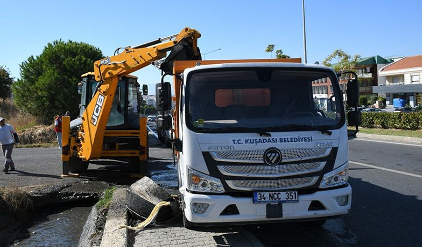 Kuşadası’nda yağmur suyu hatları yağışlara hazırlanıyor