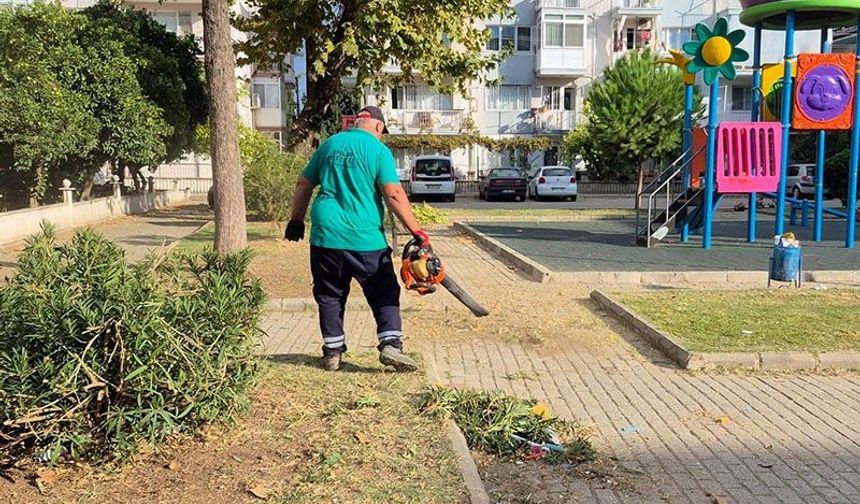 Efeler Belediyesi’nden yeşil alanlara bakım