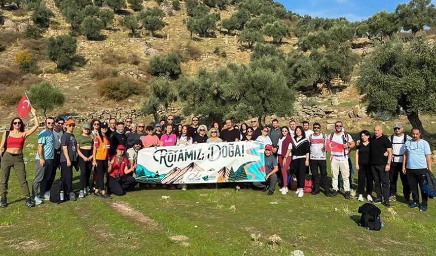 Efeler'den Alinda Antik Kenti'ne cumhuriyet yürüyüşü