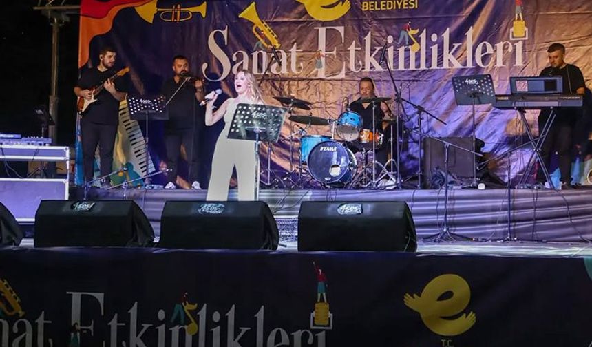 Cumhuriyet Bayramı Efeler'de dolu dolu kutlanacak