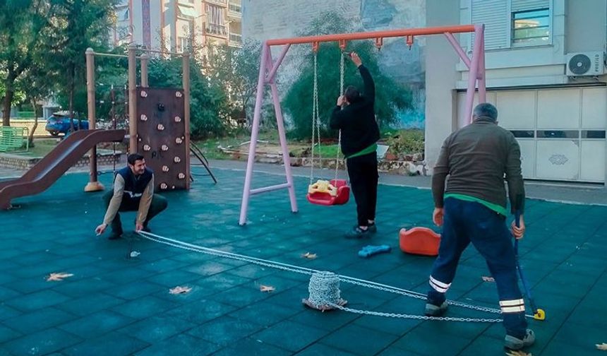 Efeler’de çocuk oyun alanları yenileniyor