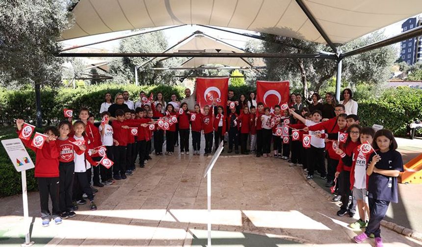Efeler’de bilim ve cumhuriyet coşkusu bir arada