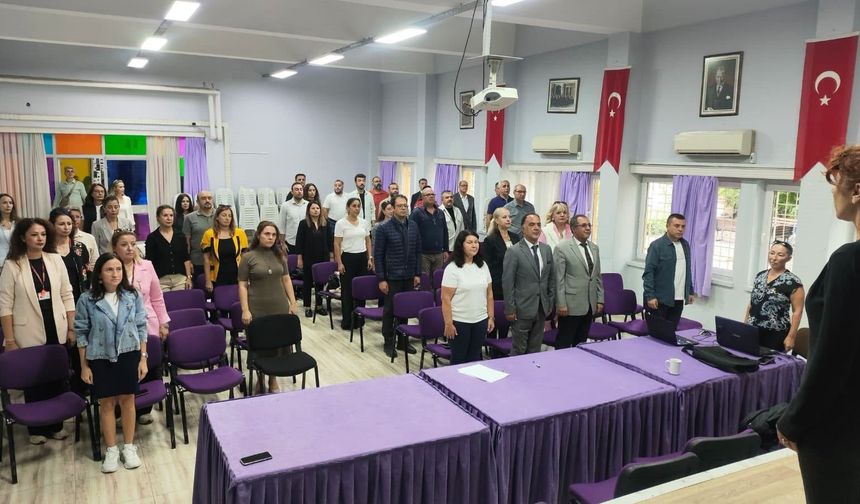 Kuşadası’nda Okul Yöneticilerine Şiddetin Önlenmesi Semineri Verildi