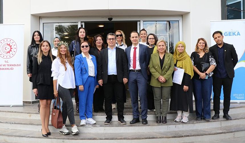Aydın'da kadın zeytinyağı operatörleri belgelerini aldı