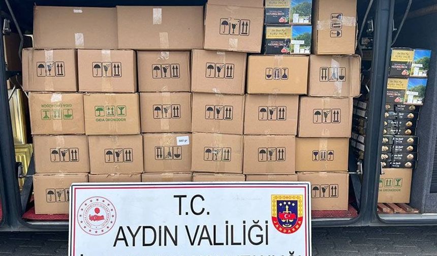Aydın’da otobüsten milyonluk kaçak incir çıktı