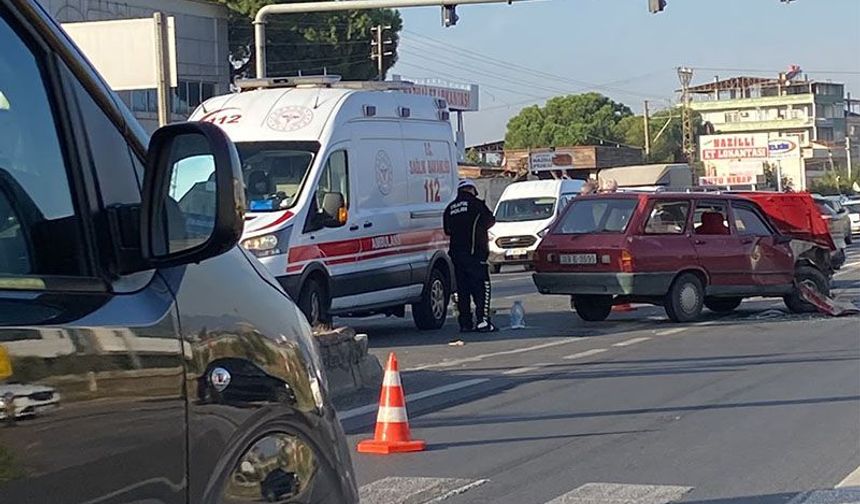 Aydın’da TIR ile otomobil çarpıştı