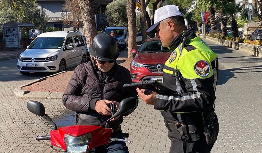 Nazilli’de motosiklet sürücülerine sıkı denetim