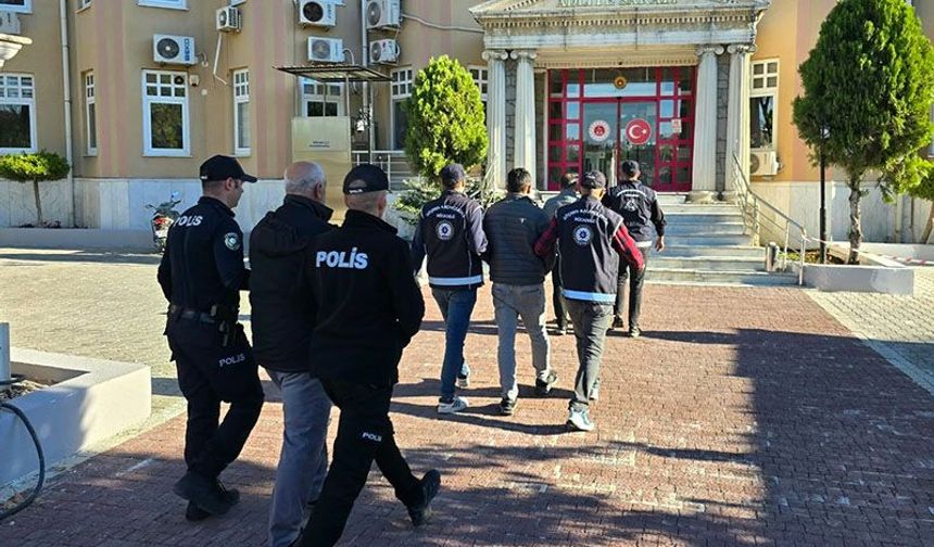Didim’de 25 düzensiz göçmen yakalandı, 3 organizatör tutuklandı