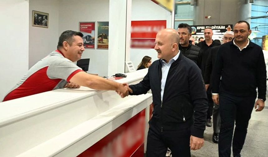 Vali Varol, otobüs terminalinde vatandaşlarla buluştu
